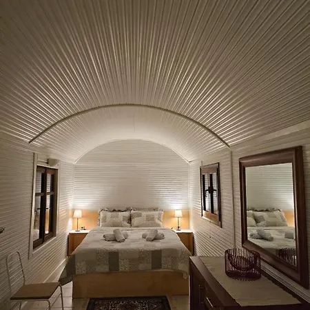 Athos Seagull Wagon Holiday home