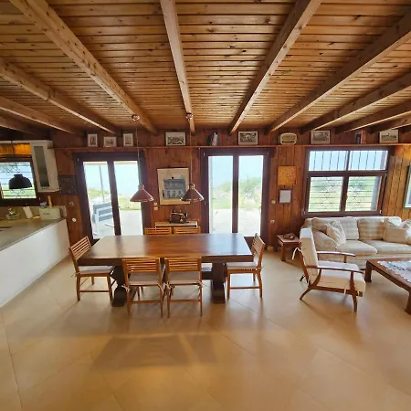 Athos Seagull Wagon Holiday home *