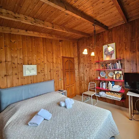 Athos Seagull Wagon Holiday home *