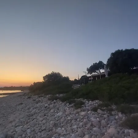 Athos Seagull Wagon Holiday home *